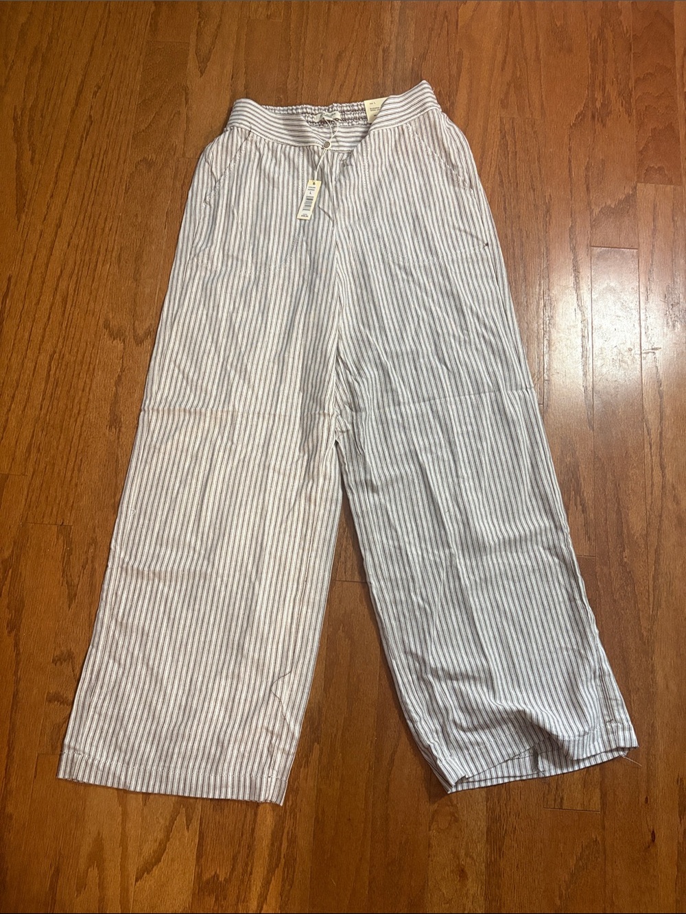 NWT Max studio London, size large blended linen, wide leg trousers